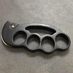 Multi-Use Self-Defense Knife with EDC Knuckle Duster Design - Image 3