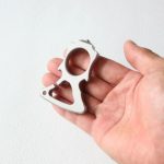 Quick-Hanging 304 Stainless Steel Knuckle Duster for Self-Defense - Image 10