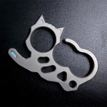 Titanium MT-03 Cat Shaped Knuckle Duster - Imagen 2