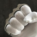 Titanium Knuckle Duster Defense Tool with Pea Shape - Image 5