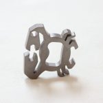 Crab-Shaped Titanium Alloy Knuckle Duster EDC Tool with Bottle Opener - immagine 4