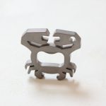 Crab-Shaped Titanium Alloy Knuckle Duster EDC Tool with Bottle Opener - immagine 5