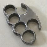 Old Style Classic Titanium Knuckle Duster - immagine 4