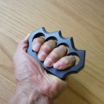 Solid Aluminum Knuckle Duster with Window Breaking Function for Self-Defense – Bild 3