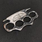 Solid Grip Brass Knuckle Duster for Outdoor Protection - Image 15