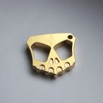 Brass Knuckle Duster with Striking Lightning-Inspired Design - Image 2