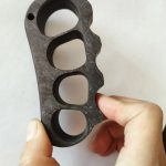 Lightweight Carbon Fiber Knuckle Duster Four-Finger Protector - Image 2