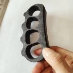 Lightweight Carbon Fiber Knuckle Duster Four-Finger Protector - Image 5