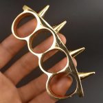 FingerGuard Knuckle Duster in Metal for Protection and Window Breaking - Image 3