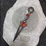 Devil's Eye EDC Knife Compact Self-Defense Tool - Image 4