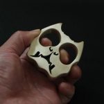 Artistic Dog Head Brass Knuckle Duster Tool for Personal Safety - Image 2