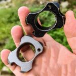 Knuckle Duster Protective Gear with Built-in Bottle Opener - Imagen 8