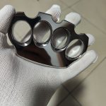 Durable Solid Knuckle Duster EDC Tool for Personal Protection - Image 2