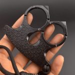 Fist Guard Window Breaker Knuckle Duster in Metal for Protection - Imagen 2