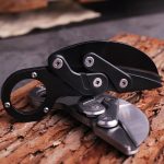 Mechanical Claw Folding Knife for Outdoor Survival and Everyday Carry - Image 4