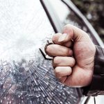 Titanium Mini Knuckle Duster with Built-in Window Breaking Feature – Bild 6