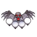 Vampire-Inspired Knuckle Duster - Image 2