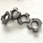 Single Loop Titanium Knuckle Duster Utility Keychain Tool - immagine 7