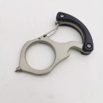 Single Finger Defender with Sharp Edge Knuckle Duster