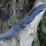 Sturdy Carved Folding Blade Outdoor Knife - Image 5