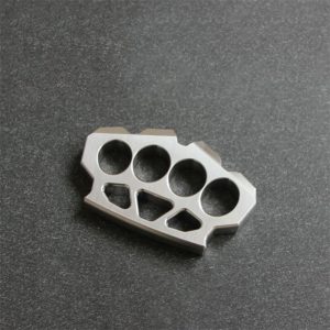 Heavy Duty Solid Steel Knuckle Duster for Personal Protection - Image 8