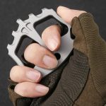 Strong Steel Knuckle Duster Tool for Enhanced Self-Defense - Image 4
