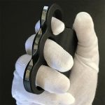 Knuckle Electric Rod Stun Gun with Three Finger Grip for Protection - immagine 9