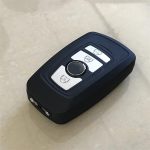 Car Key Stun Gun with Portable Electric Shock Function for Safety - Image 4
