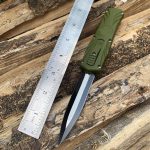 Outdoor Knife with Auto Blade for Camping Hiking and Everyday Carry - Imagen 2