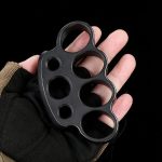 Lightweight and Durable Titanium Knuckle Duster with Four Finger Design - Imagen 7