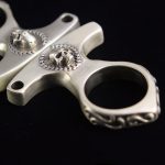 Durable Retro Skull Brass Knuckle Guard EDC Tool - Image 9