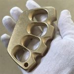 Creative Big Finger Hole Brass Knuckle Duster - Image 3