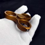 Small Self-Defense Tool with Window Smashing Feature – Bild 2