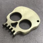 Skull Two-Finger Knuckle Duster EDC Tool Decoration – Bild 4