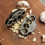 Knuckle Duster EDC Tool for Tiger Year - immagine 2