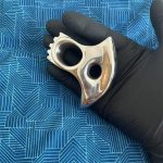 Solid Steel Right-Handed Finger Shield Knuckle Duster - Image 2